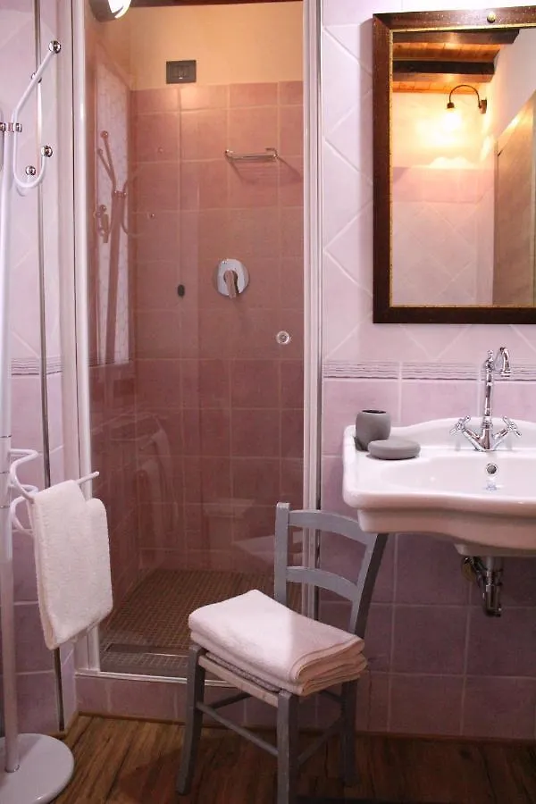 Le Fiorini Bed and Breakfast Gargnano Bed & Breakfast