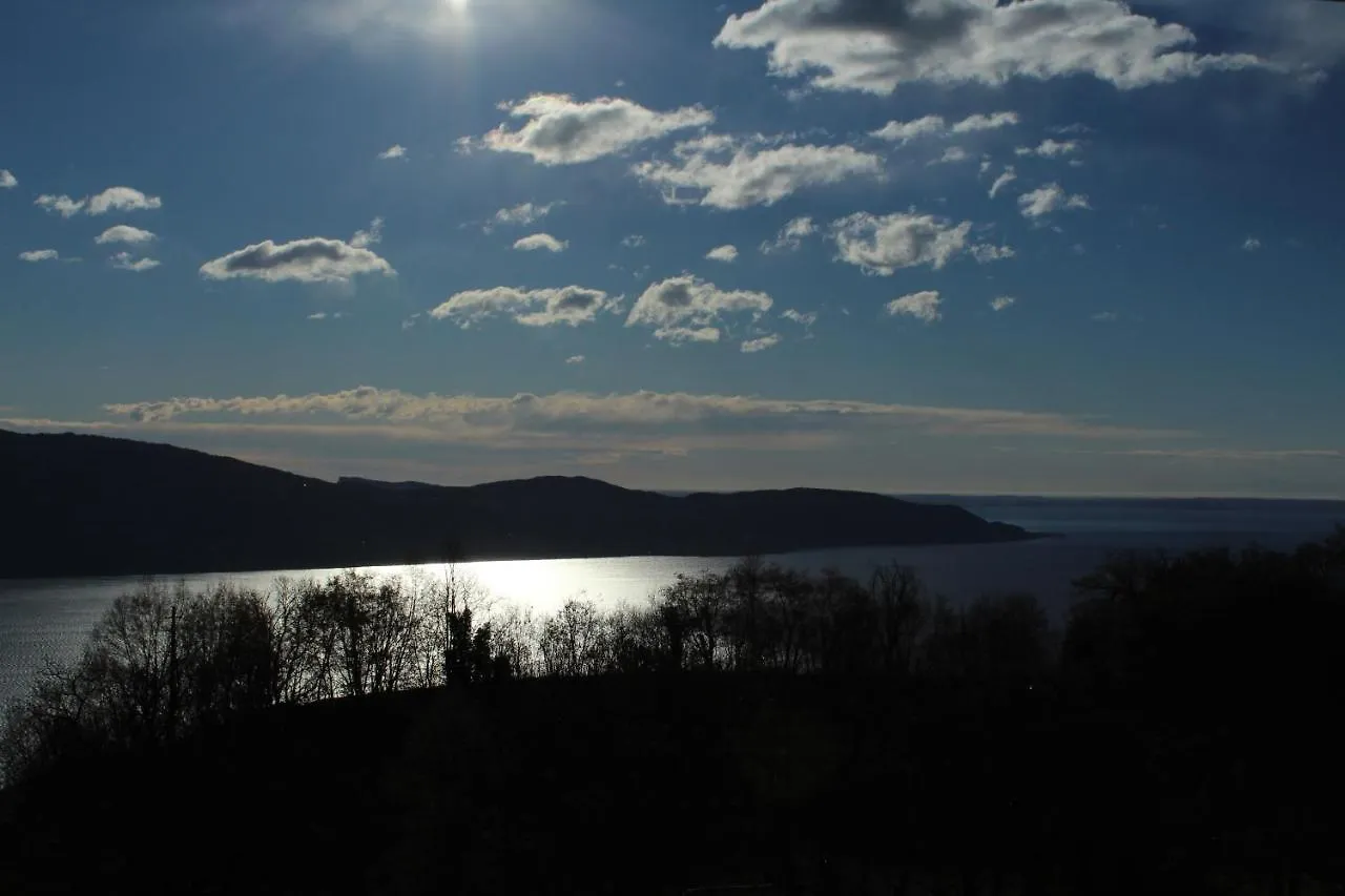 Le Fiorini Bed and Breakfast Gargnano Bed & Breakfast